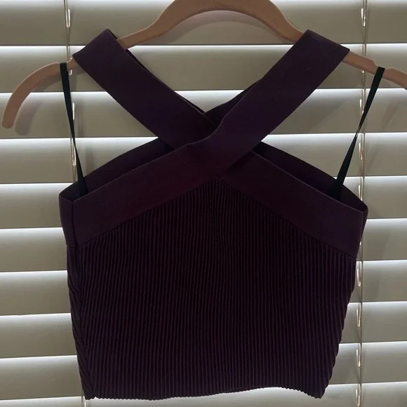 Babaton Ribbed Halter Crop Top - Picture 2 of 2